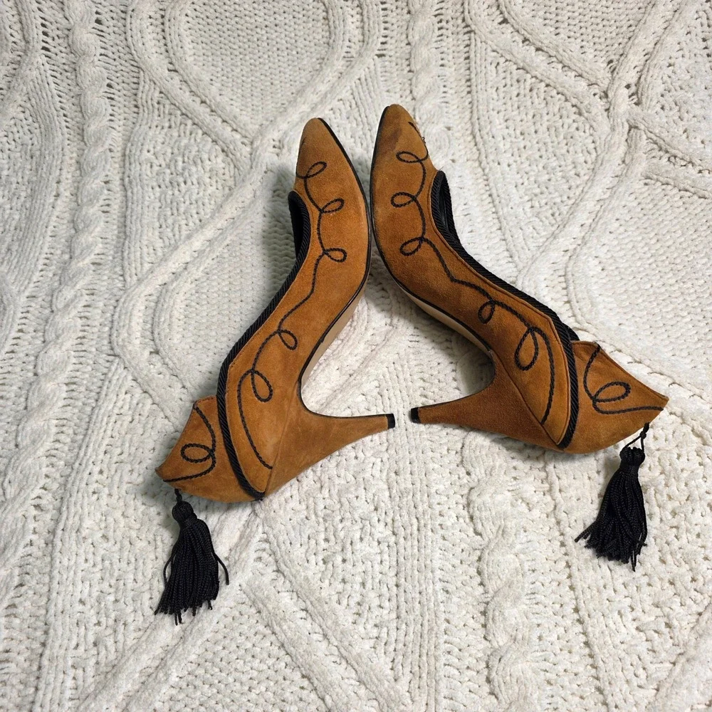 VINTAGE Kenneth Cole Pumps Tan Suede Embroidered Tassel Stiletto Womens‎ 6.5B